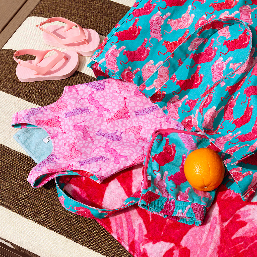 FlatLay-OutdoorSwim-13