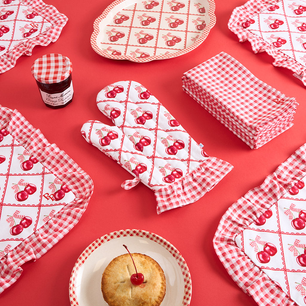 Flat_Lay_-_Home_-_CYR_-_1