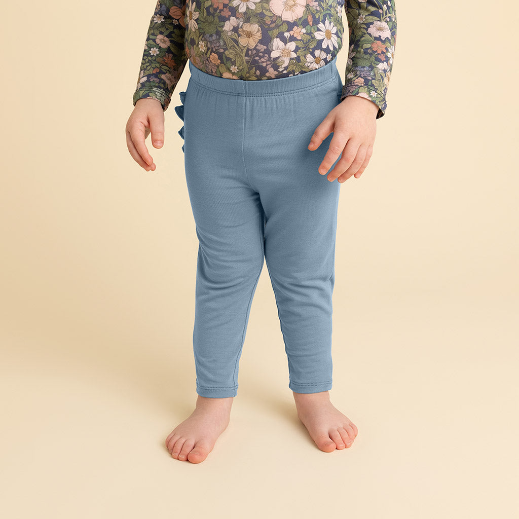 POSHPEANUT2024-PP-BT030-SLS-LIFESTYLE-1