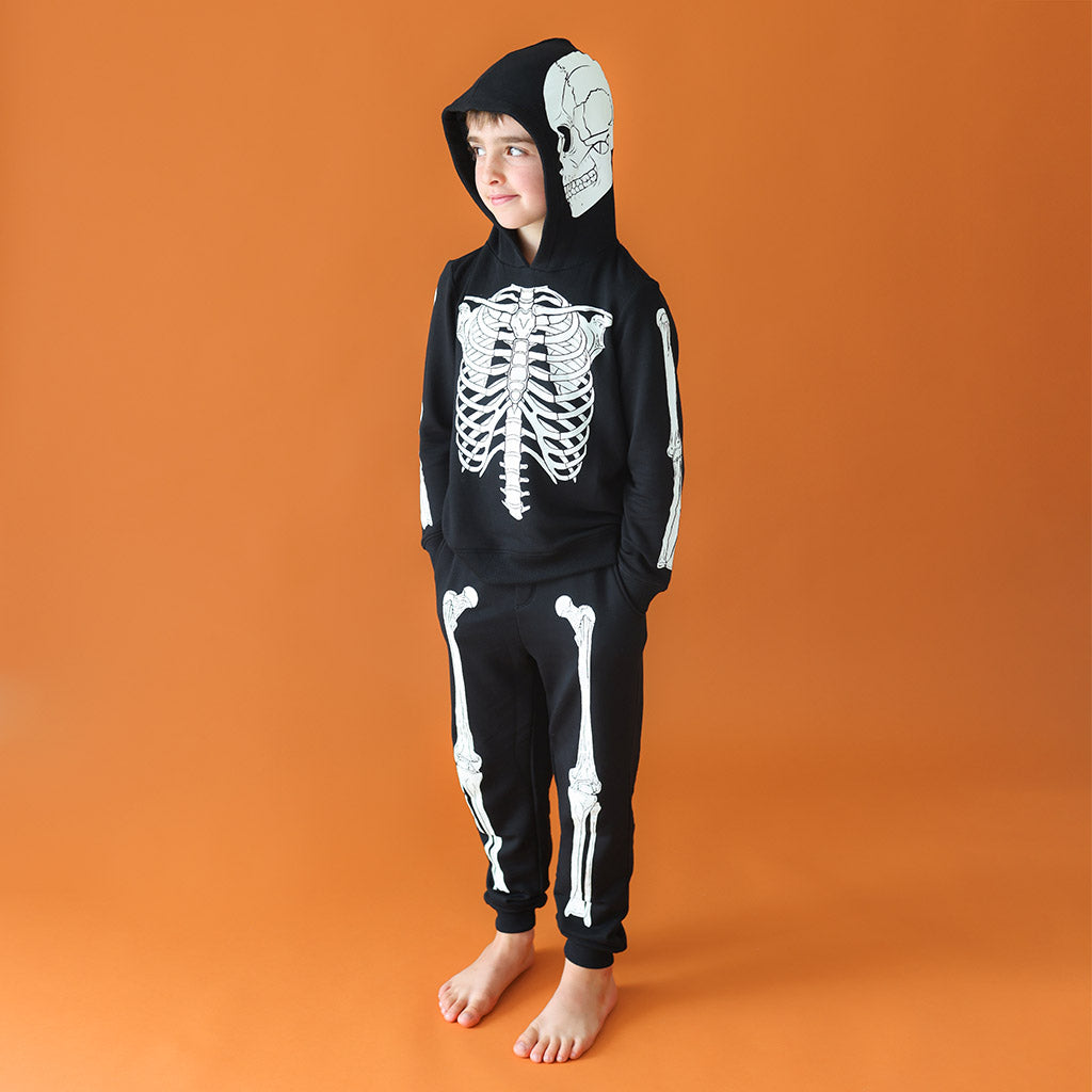 POSHPEANUT2024-PP-ST034-PSF-LIFESTYLE-1_56835531-5928-4ca8-8fa8-0aacac60e1d8