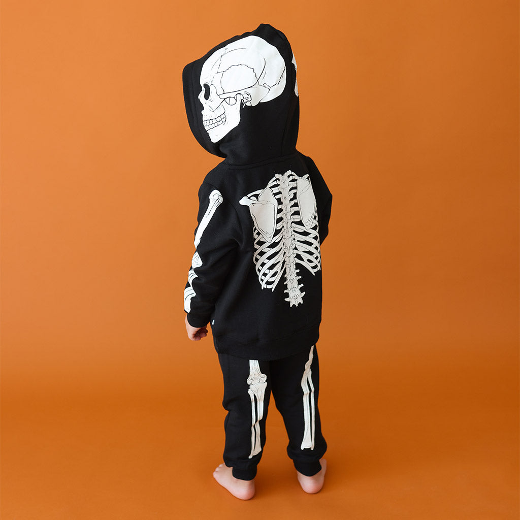 POSHPEANUT2024-PP-ST034-PSF-LIFESTYLE-4_0b5541e9-db76-49a4-bd76-9bc49abef119