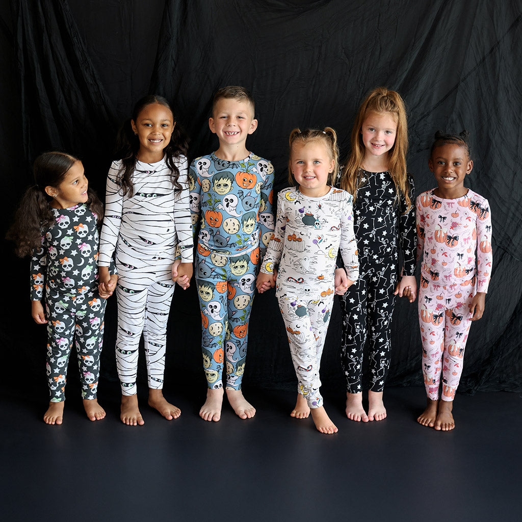 POSHPEANUT2025-HALLOWEEN-MIX-LIFESTYLE-4