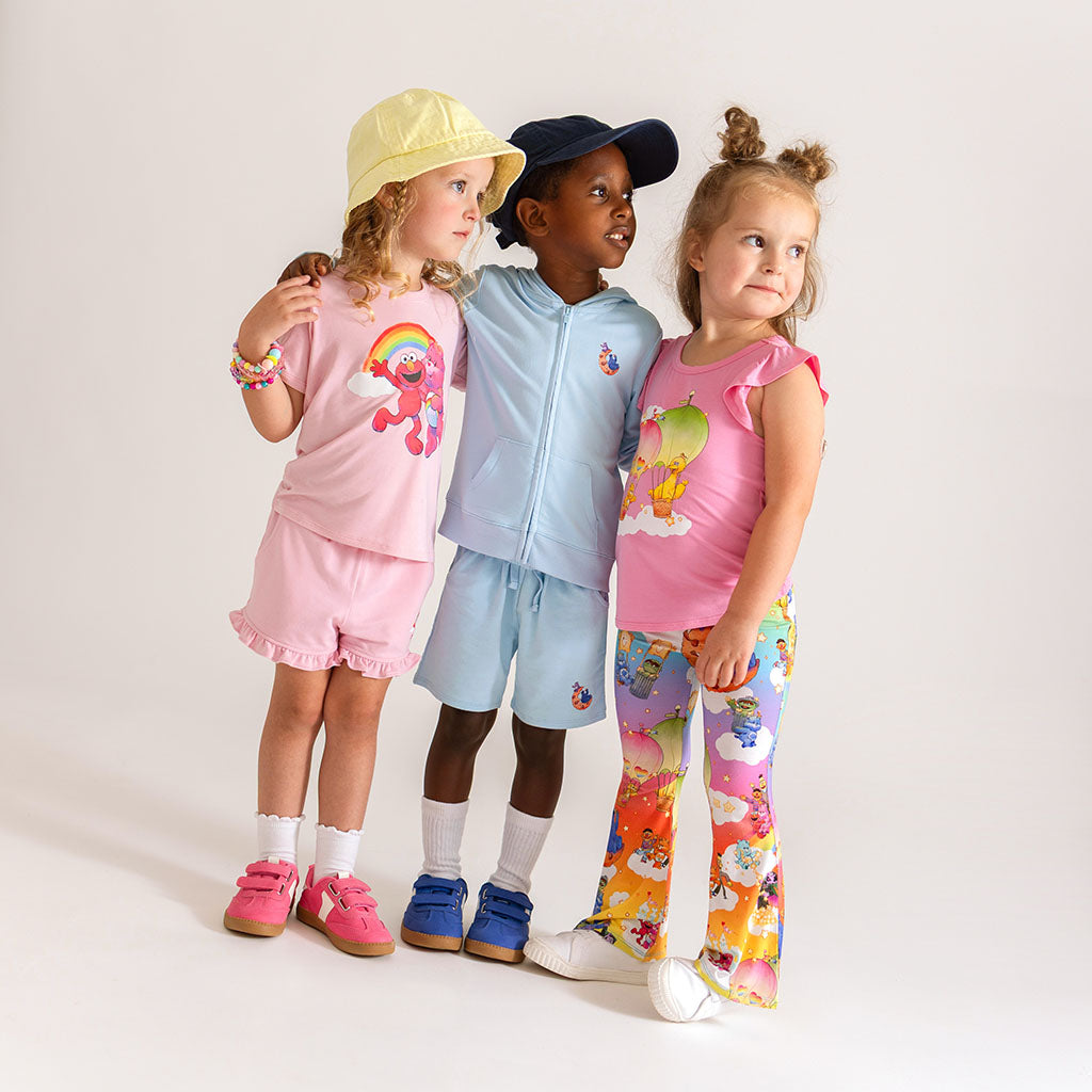 POSHPEANUT2025-MIX-LIFESTYLE-3_7d4b14fa-a7d7-4579-a26a-665998ed582a