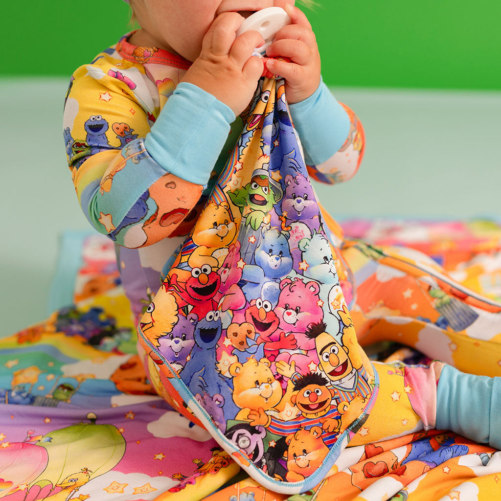 POSHPEANUT2025-PP-AC001-CSB-LIFESTYLE-1