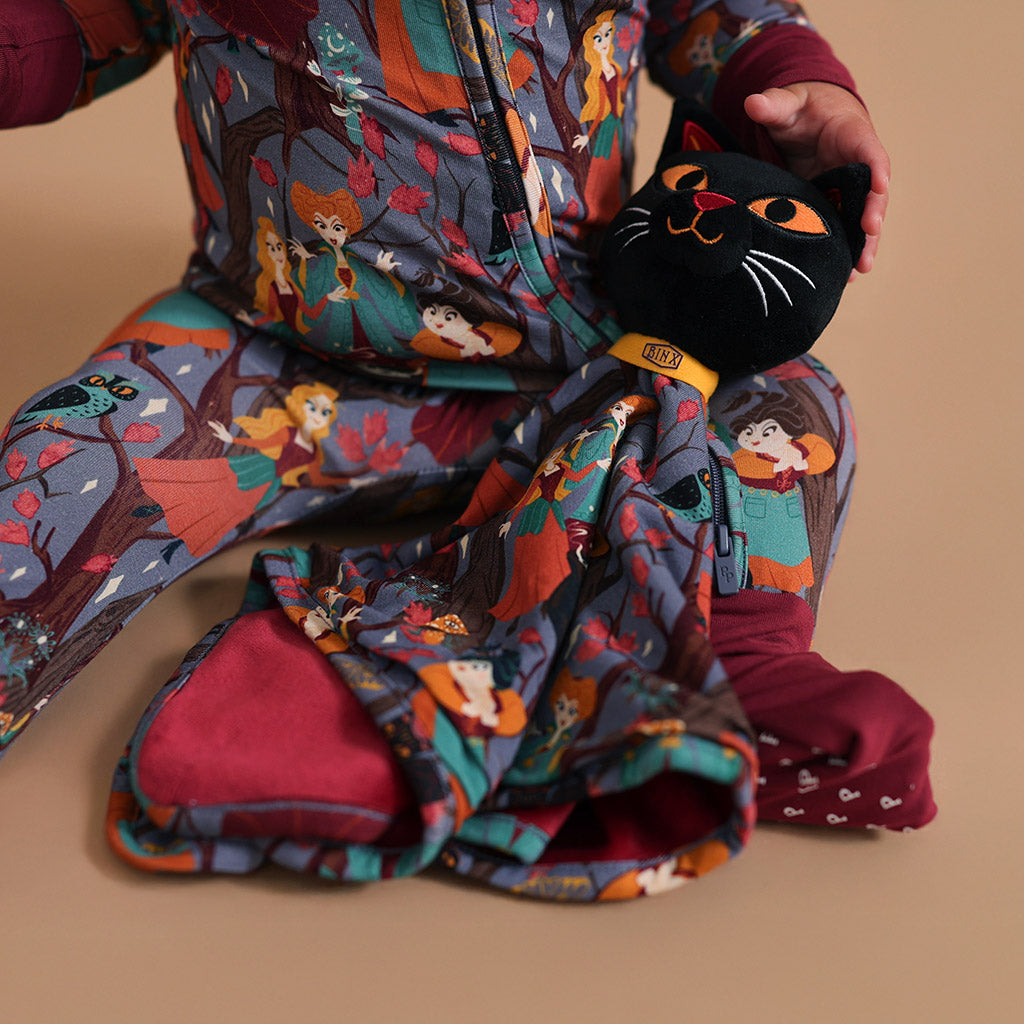 POSHPEANUT2025-PP-AC135-HOC-LIFESTYLE-1