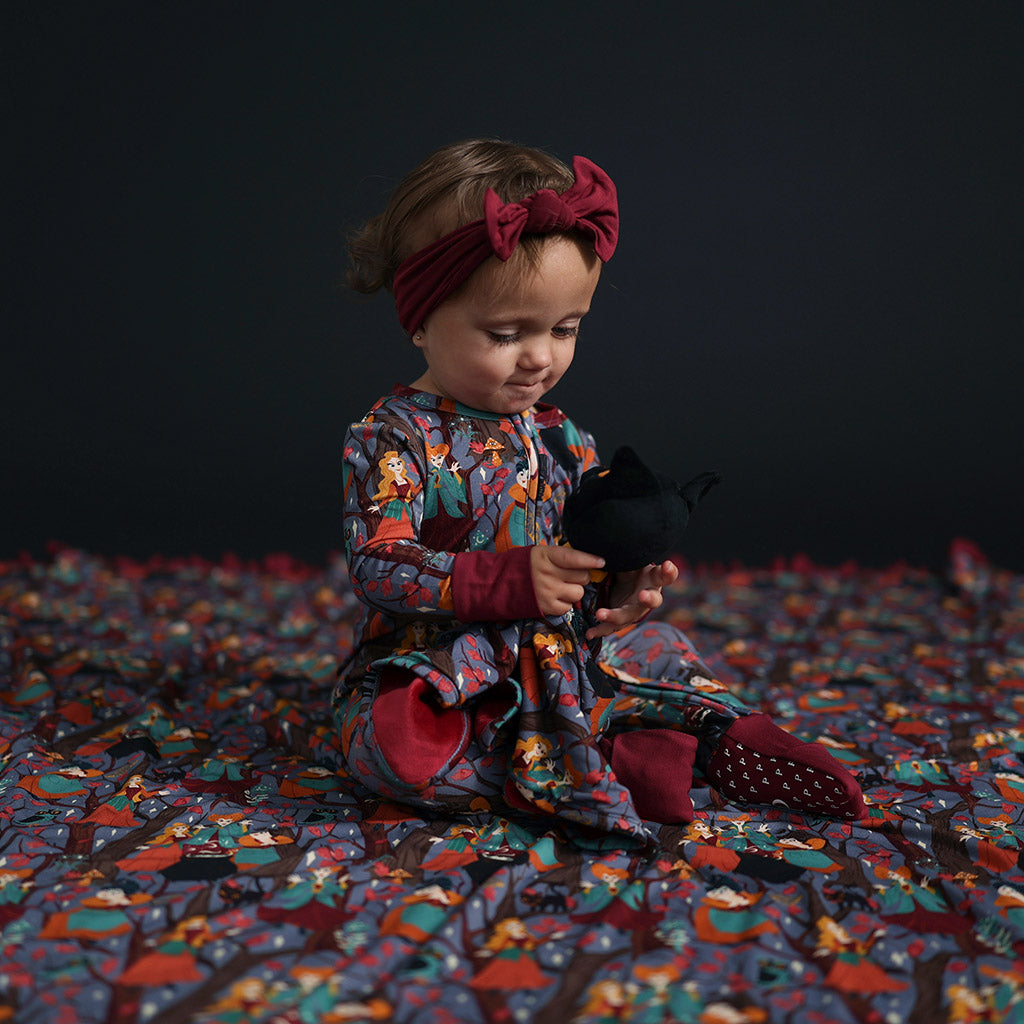 POSHPEANUT2025-PP-AC135-HOC-LIFESTYLE-3