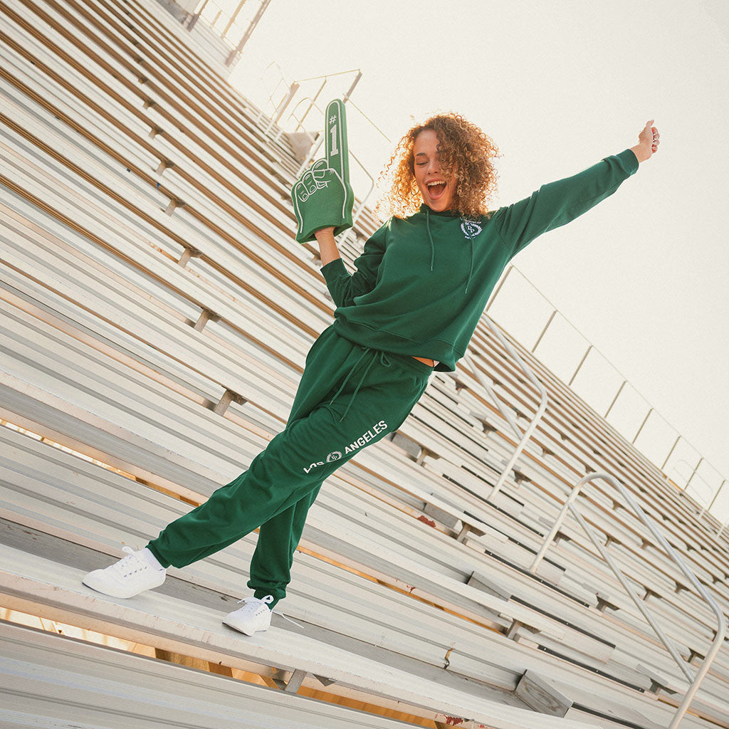 POSHPEANUT2025-PP-AD099-VSG-LIFESTYLE-1