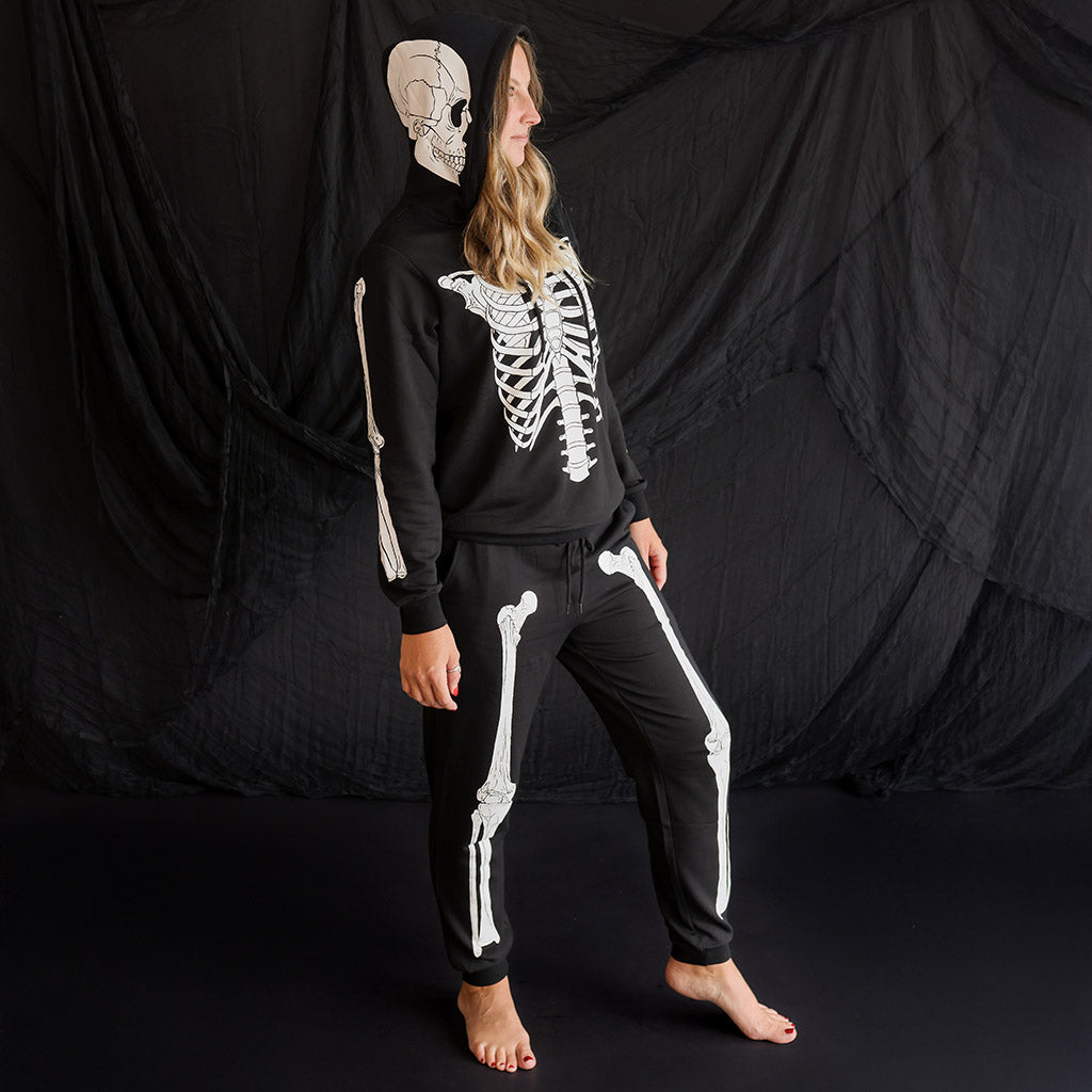 POSHPEANUT2025-PP-AD157-SKJ-LIFESTYLE-2