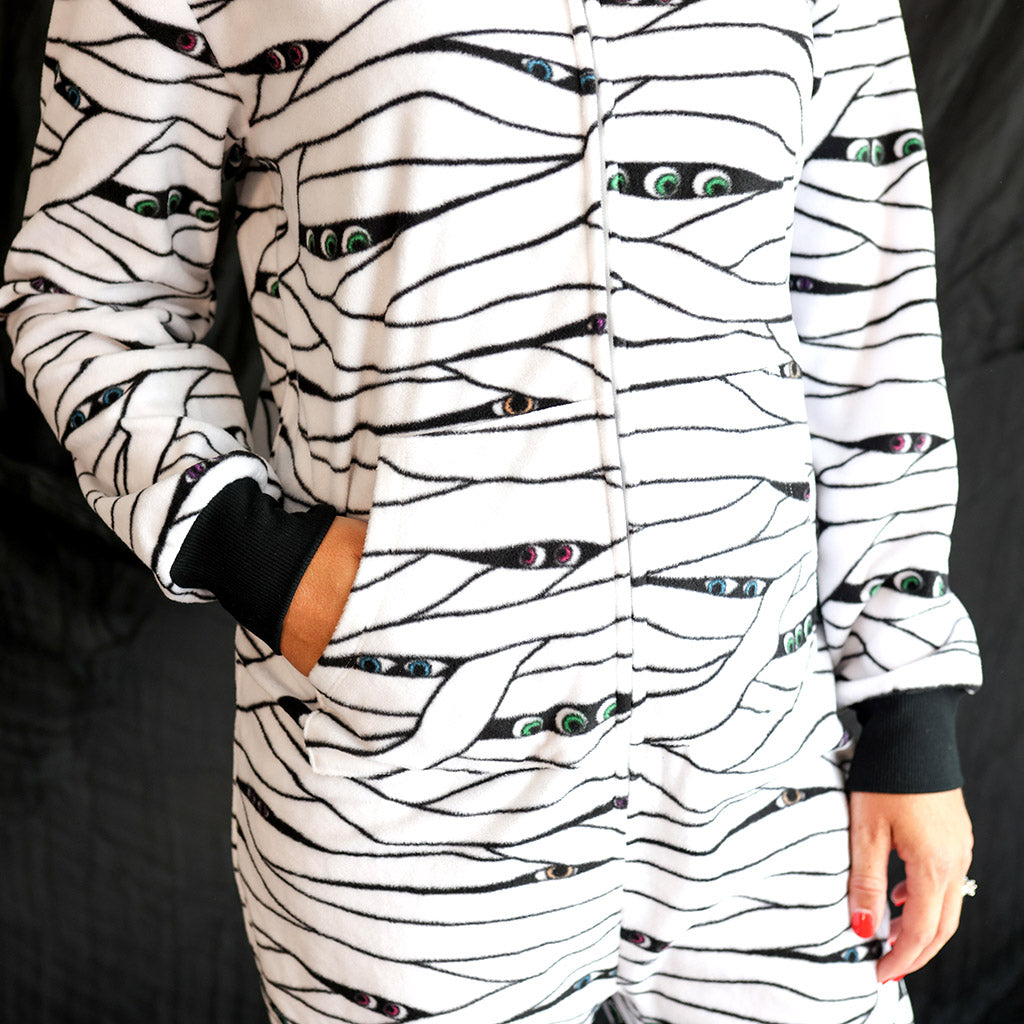 POSHPEANUT2025-PP-AD222-MUM-LIFESTYLE-2