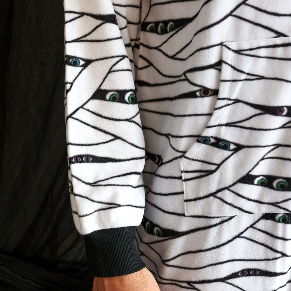 POSHPEANUT2025-PP-AD223-MUM-LIFESTYLE-3