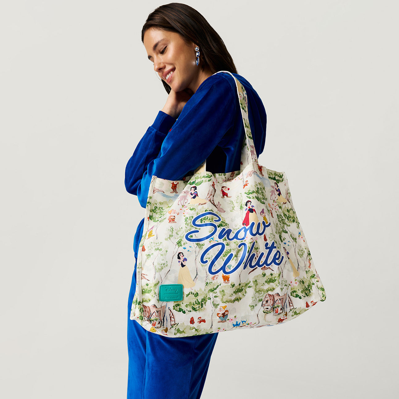 POSHPEANUT2025-PP-BG036-DPQ-LIFESTYLE-1