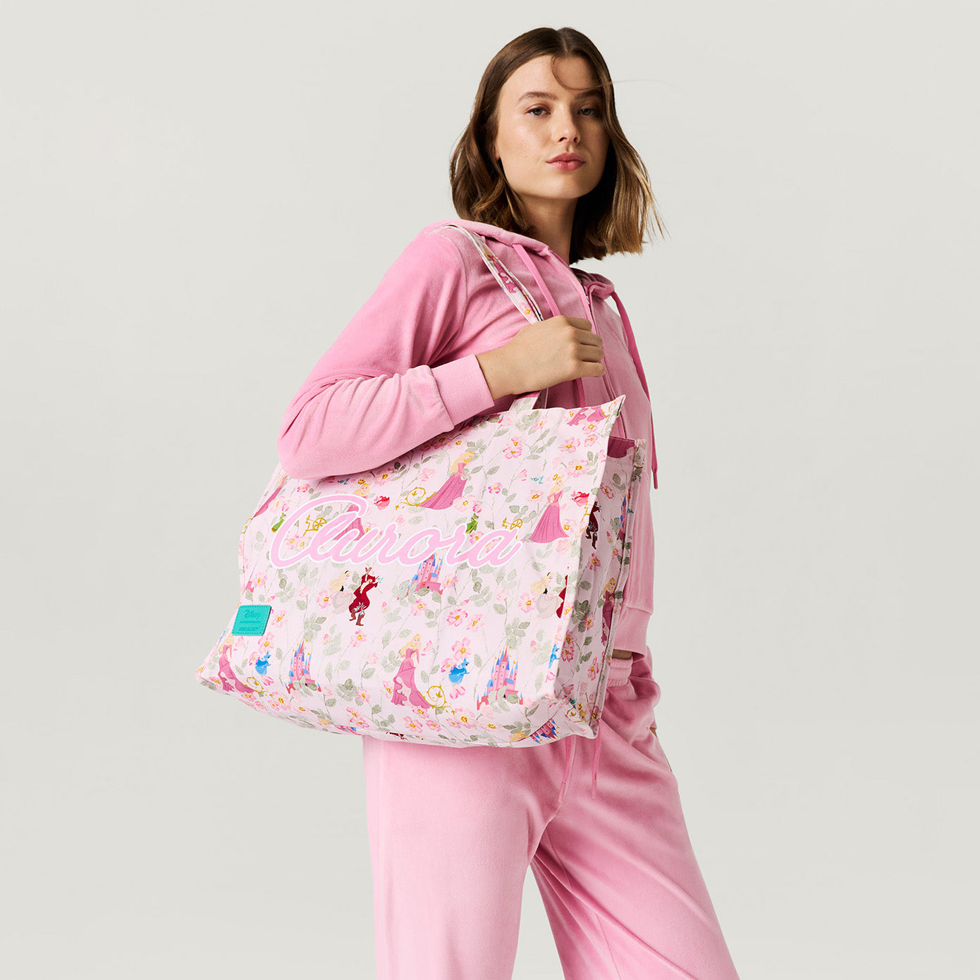 POSHPEANUT2025-PP-BG036-SBF-LIFESTYLE-1