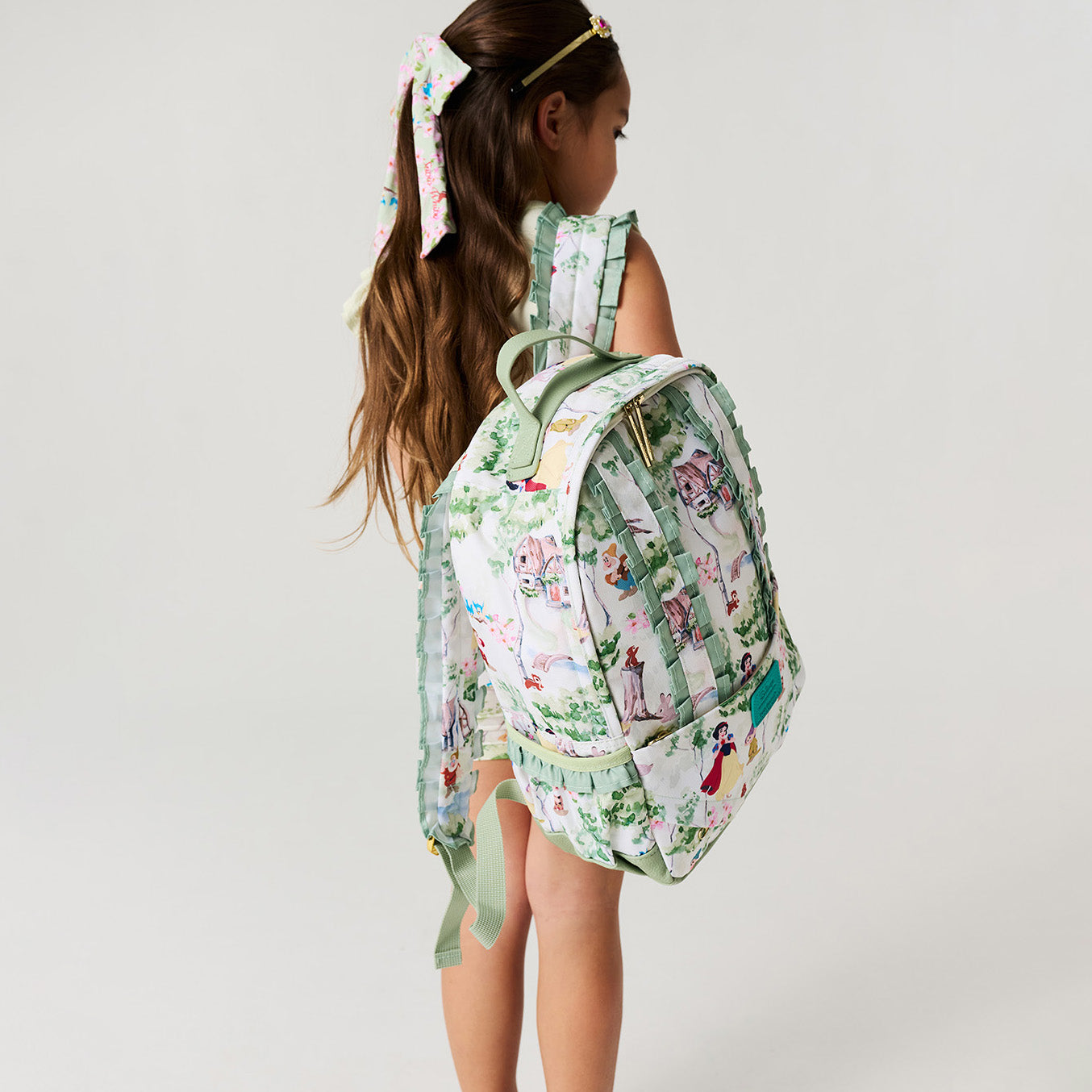 POSHPEANUT2025-PP-BK001-DPQ-LIFESTYLE-4