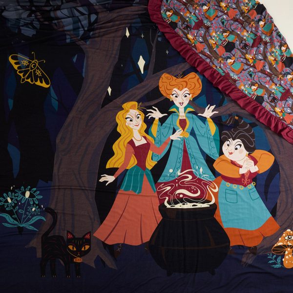 Disney Hocus Pocus & Sanderson Sisters Ruffled Luxe Patoo® Blanket