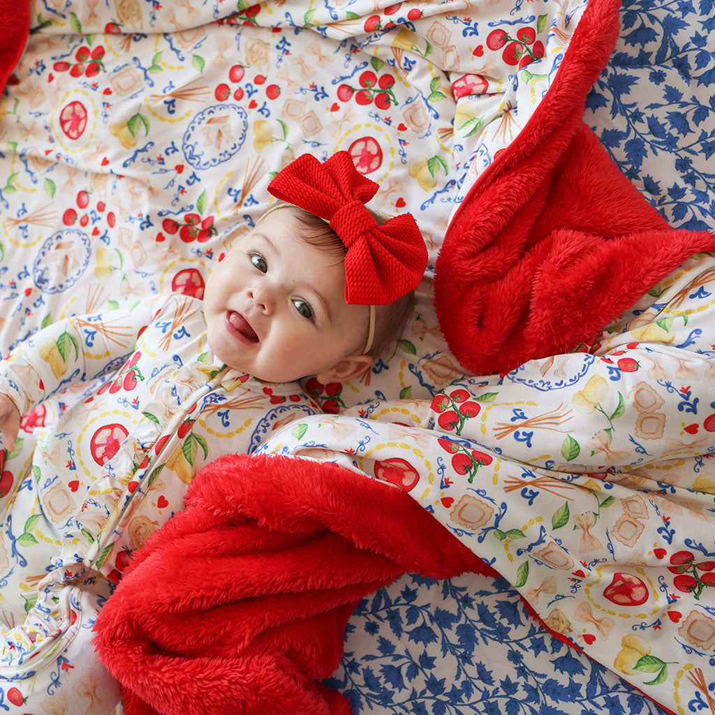 POSHPEANUT2025-PP-BL008-MGZ-LIFESTYLE-1