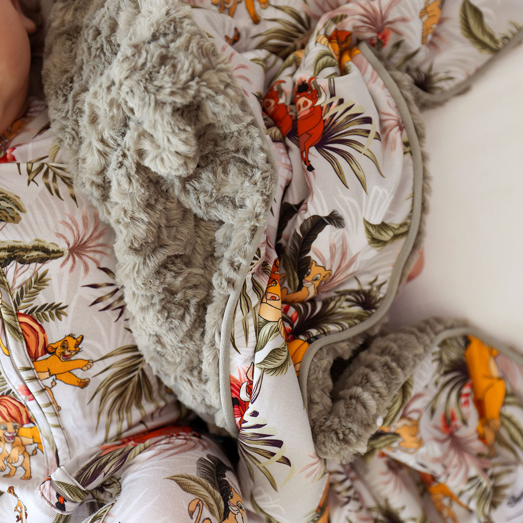 POSHPEANUT2025-PP-BL019-LKC-LIFESTYLE-1