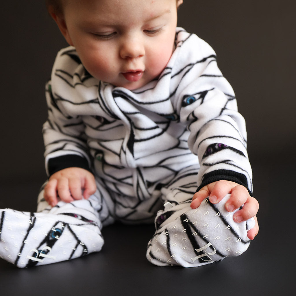 POSHPEANUT2025-PP-OP037-MUM-LIFESTYLE-4