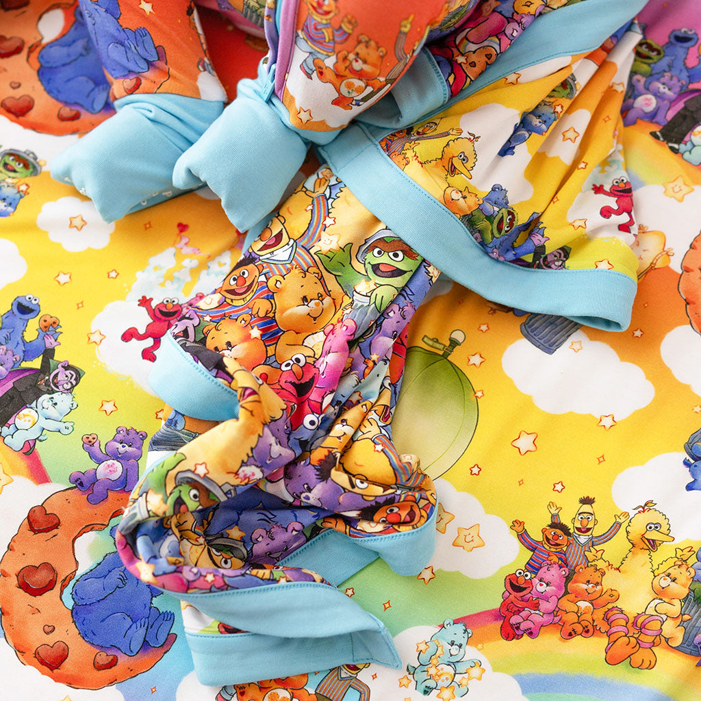 POSHPEANUT2025-PP-SW010-CSB-LIFESTYLE-6