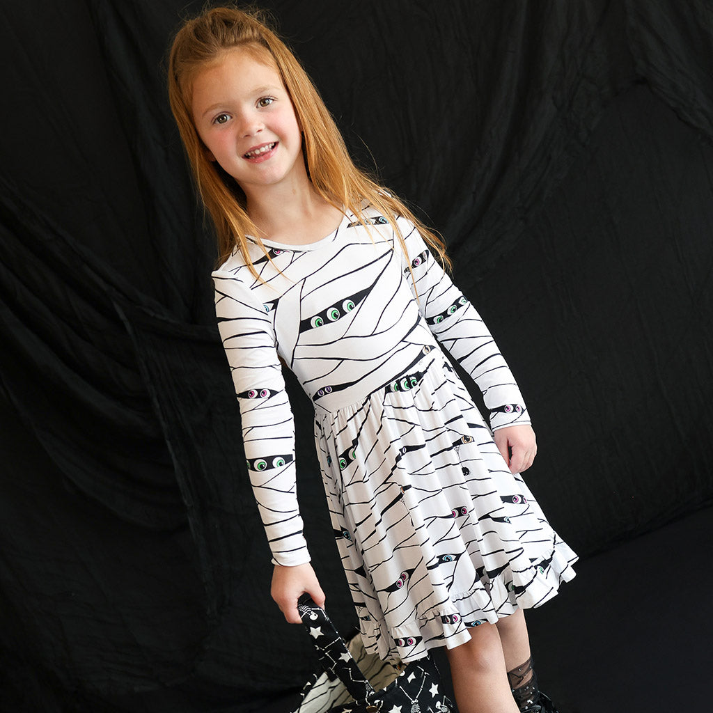 POSHPEANUT2025-PP-TD028-MUM-LIFESTYLE-1