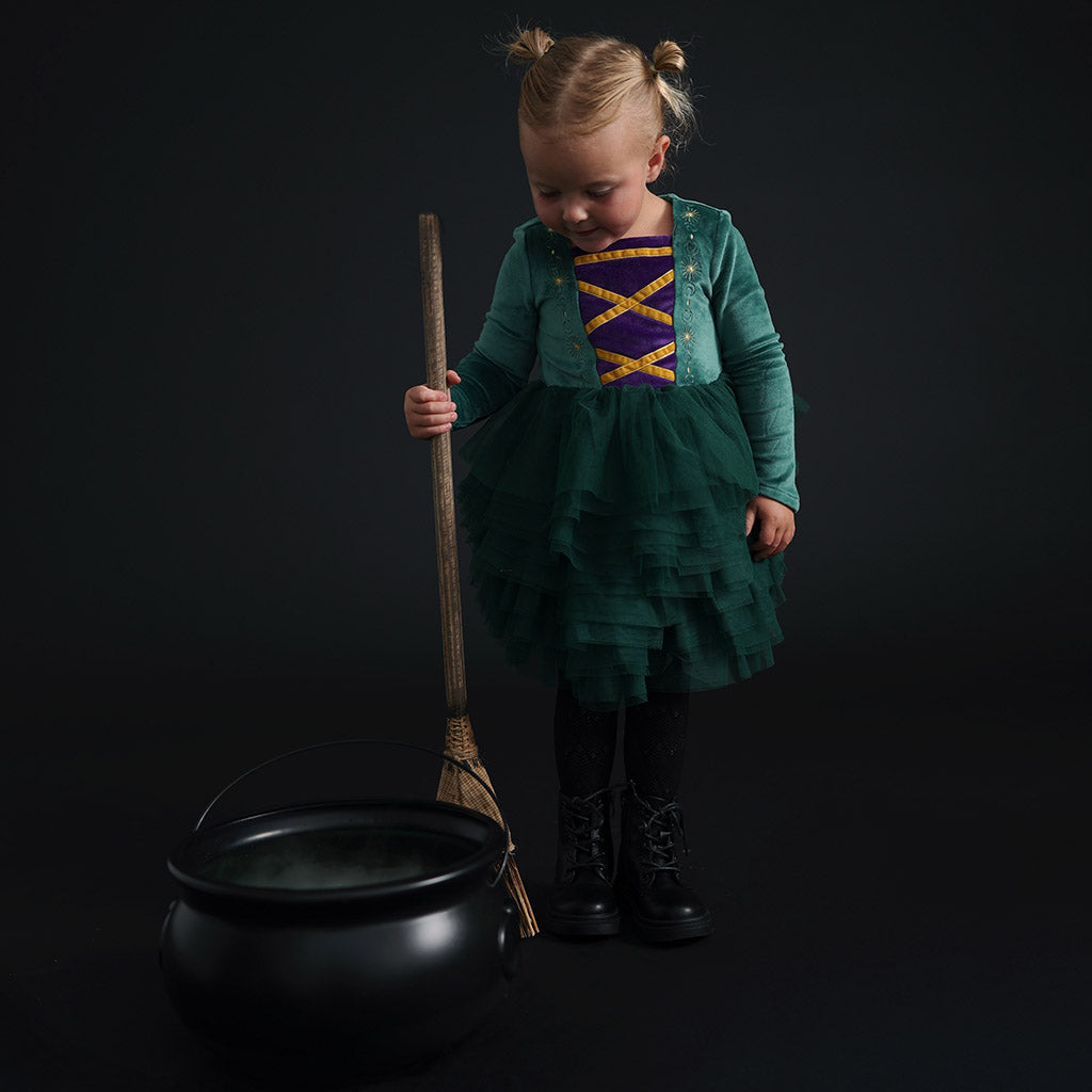 POSHPEANUT2025-PP-TD151-HOW-LIFESTYLE-1