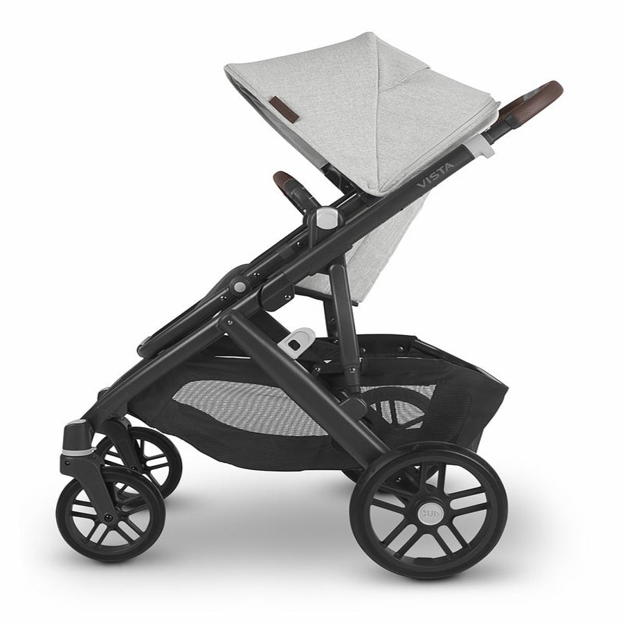 uppababy-vista-v2-stroller-anthony-white-and-grey-chenille-carbon-chestnut-leather-8